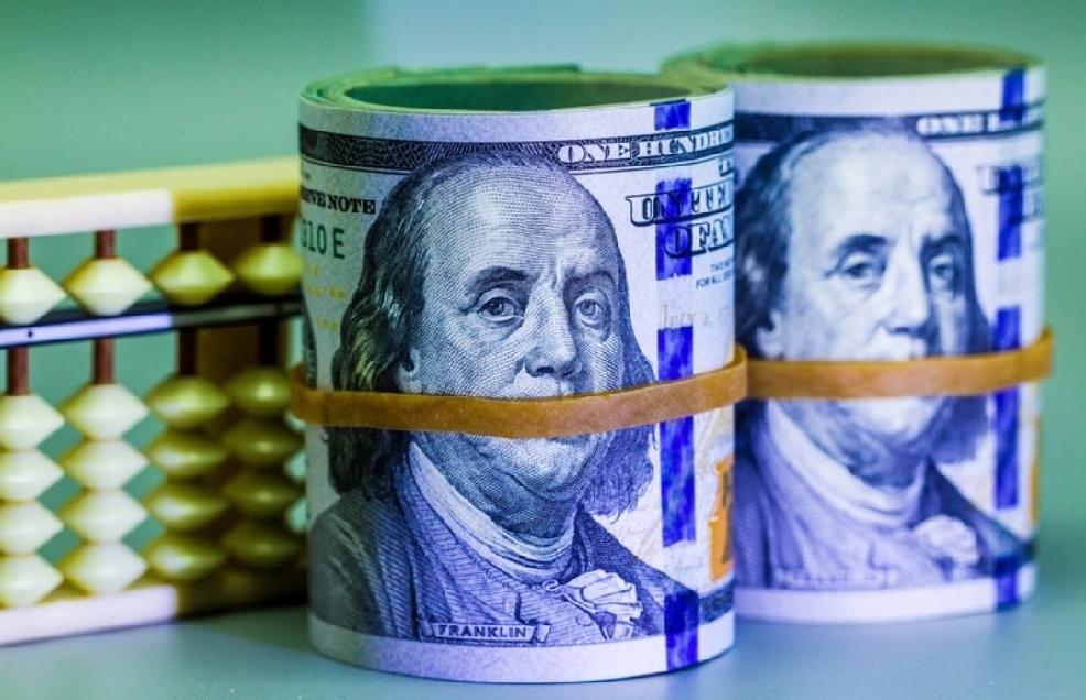 欧洲持有大量美债，就像手里握着一把双刃剑。2026 年 1 月 6 日，法德意等