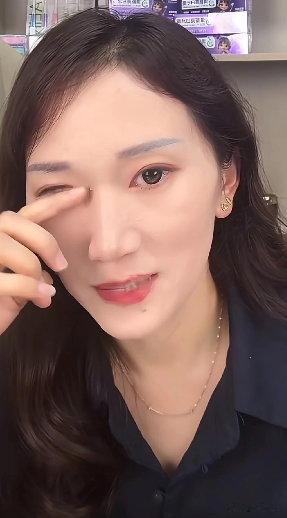 厉怀远发生啥事了，他妻子非得要拿到网上说呢？有很多网友上评论区为他们辩个是非。是