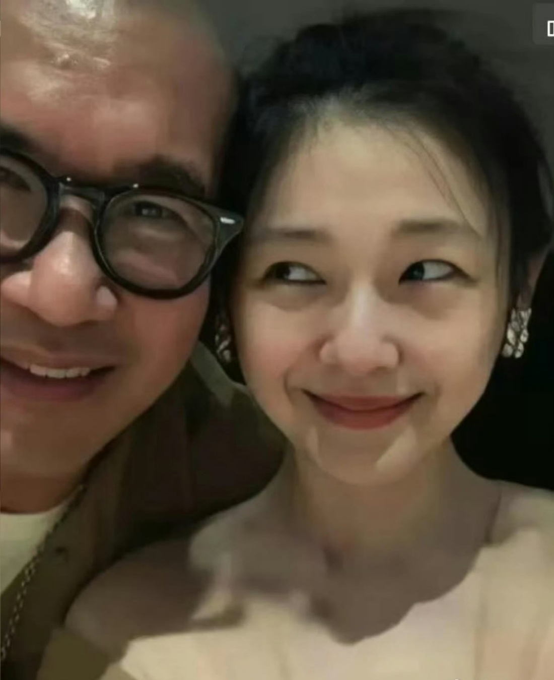 陵园偶遇具俊晔看这个画面眼泪唰一下流下来了，他应该很后悔吧没有把她及时送到医院 