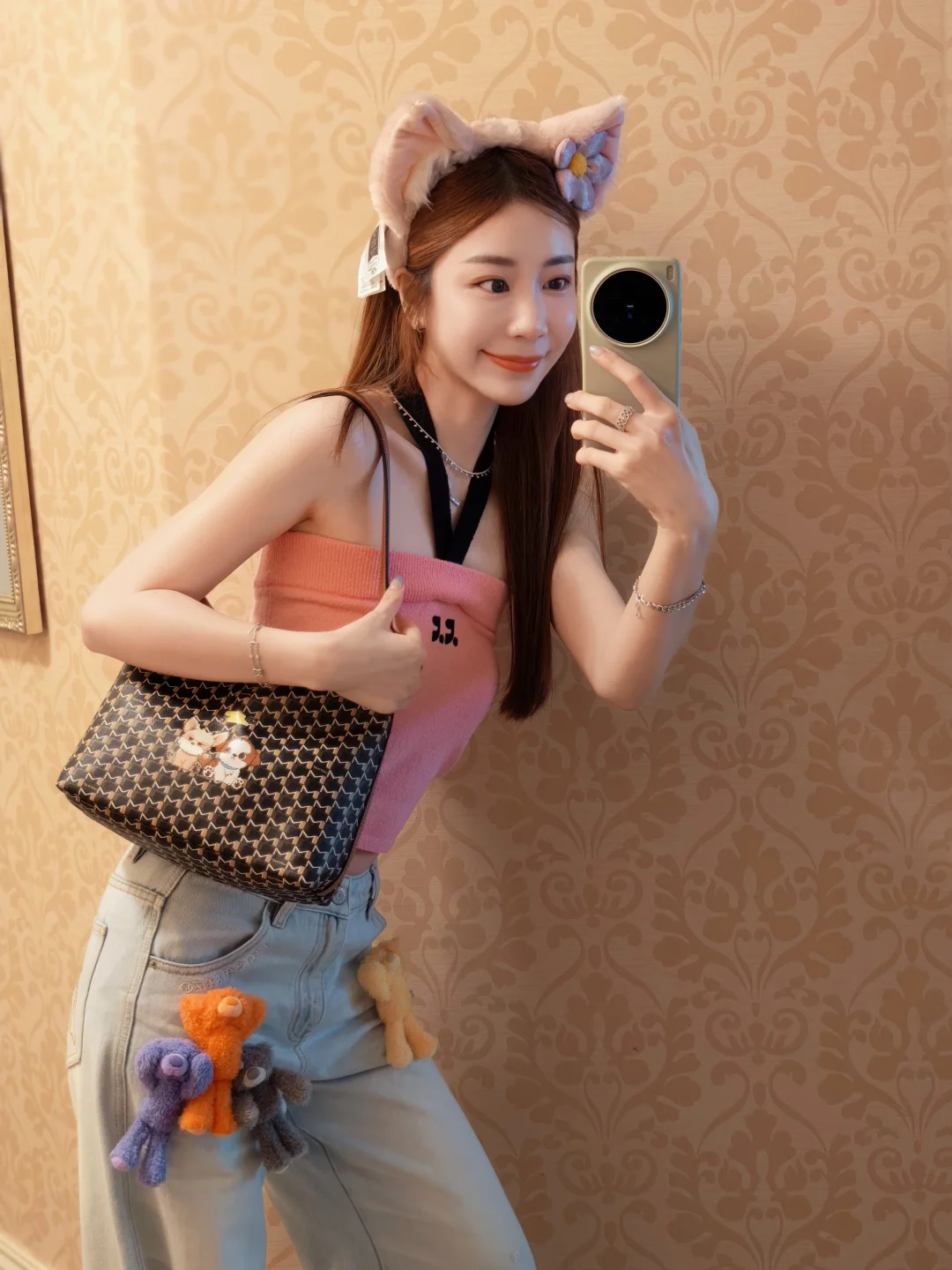 挑战全网最早背上莫奈呆球2.0包包去港迪💗