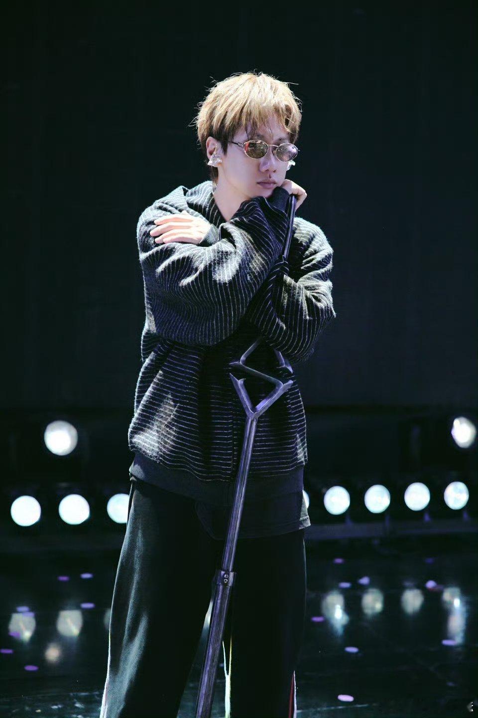 汪苏泷闪现海口汪苏泷连轴转状态  汪苏泷十万伏特能量闪现海口 