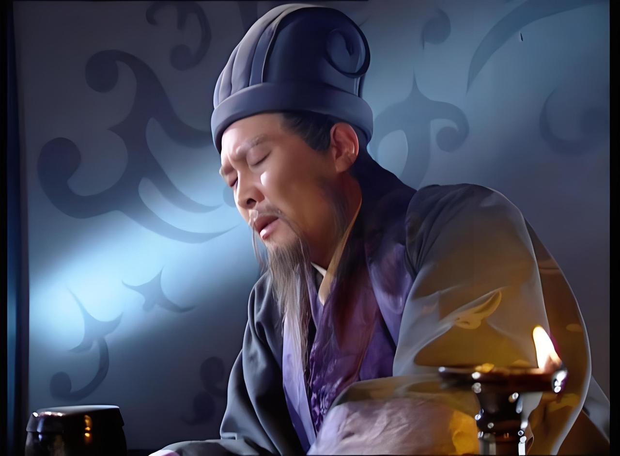 有人问，诸葛亮既然能观天象，借东风，为什么没有算到上方谷会下大雨，火攻无效？事实
