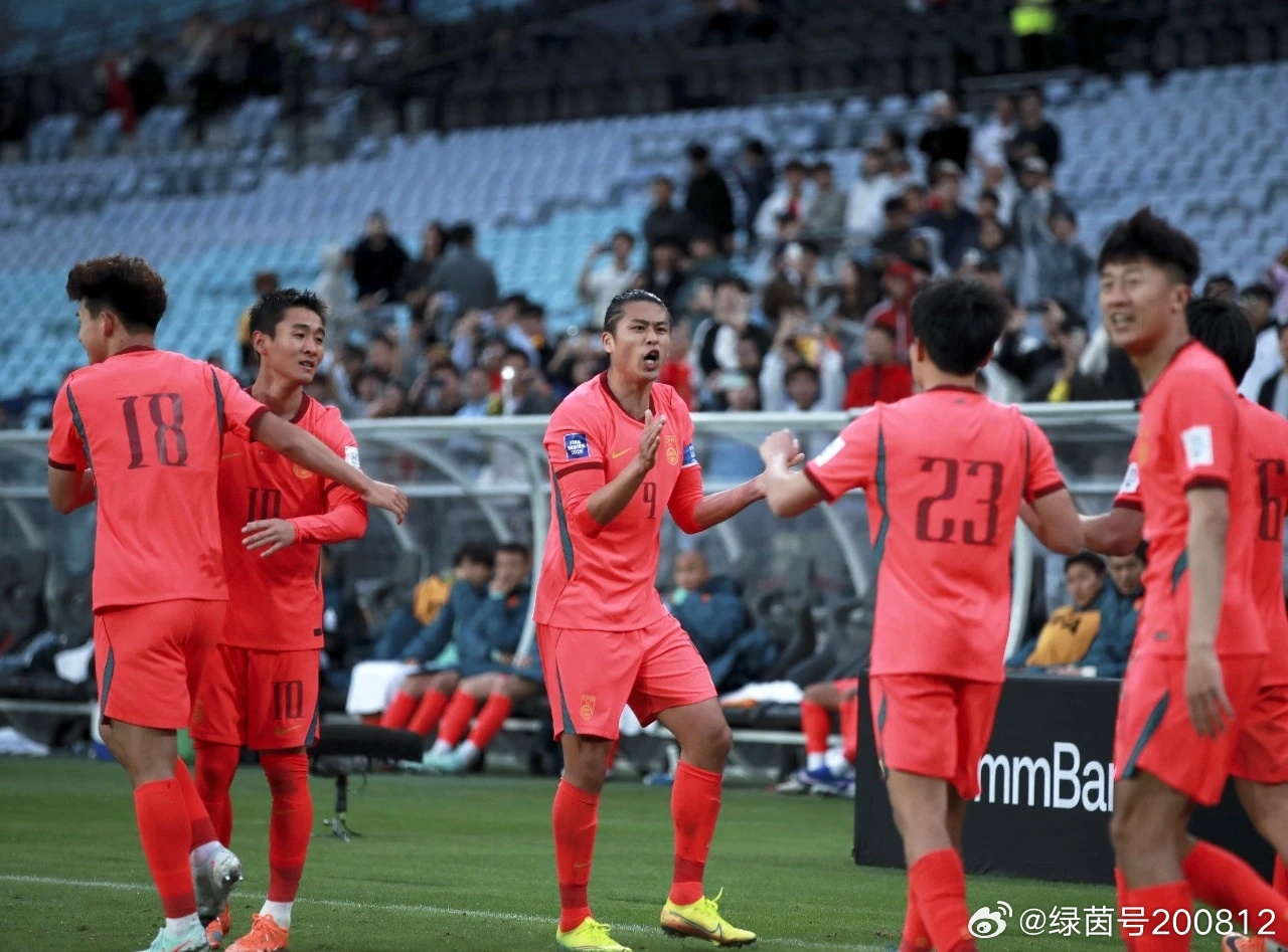 国际足联⚽系列赛:中国队🇨🇳2比0击败库拉索队🇨🇼 