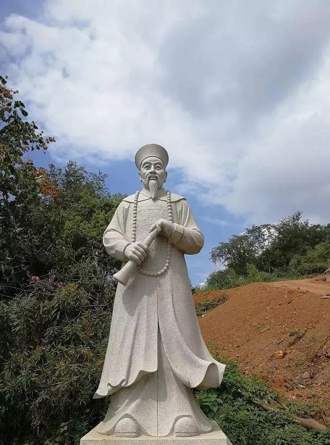 “彭玉麟”不是网红画家！他是晚清最狠的“梅花痴汉”：守寡式单身47年，却把长江水