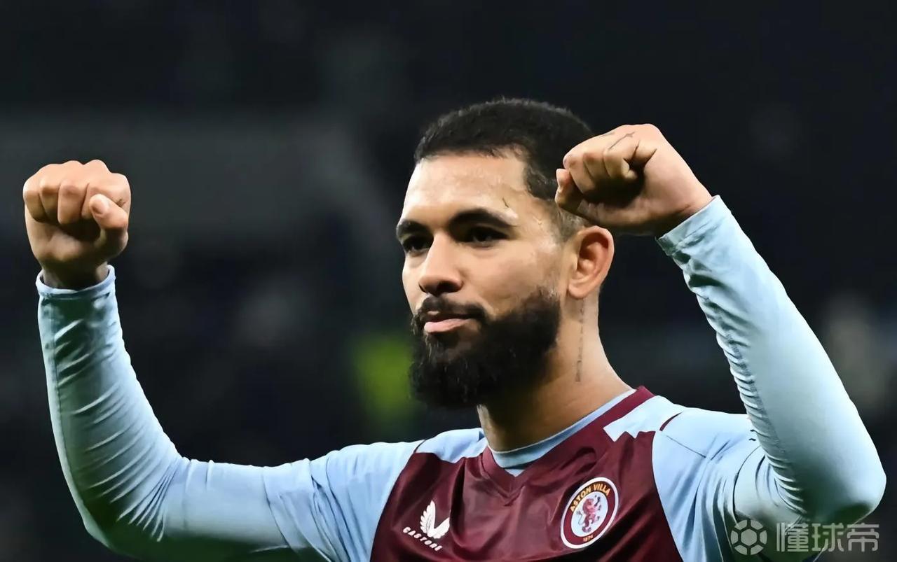 阿斯顿维拉最新球员身价TOP10:
1.道格拉斯-路易斯 6000万欧元
1.沃