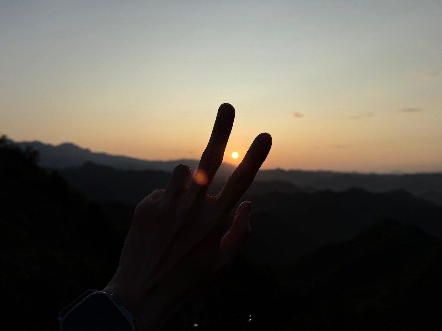回味今日的山岭日出🌅～ ​​​