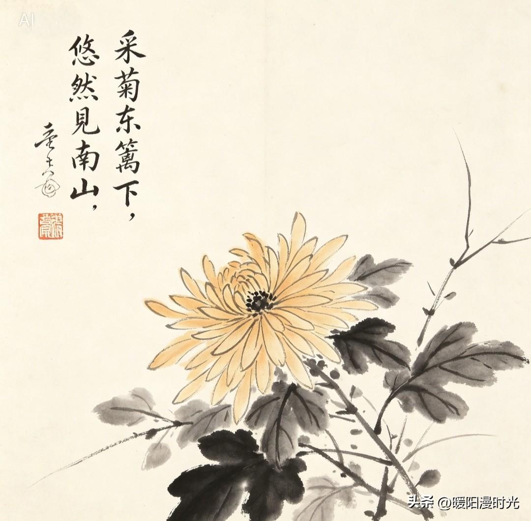 墨菊小记
 
秋风吹野，菊绽清芳。水墨晕染间，黄菊凝霜，白菊含雅。一枝一叶，皆藏