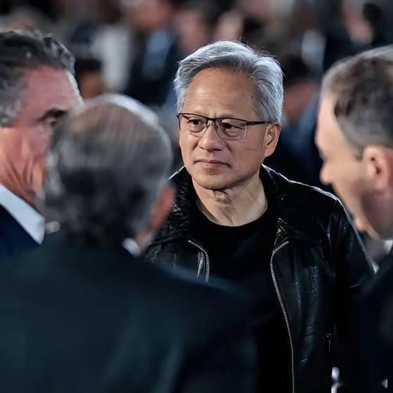 《中方不愿购买H200芯片，英伟达供应商停止生产，白宫这下计谋破产了！》白宫计谋