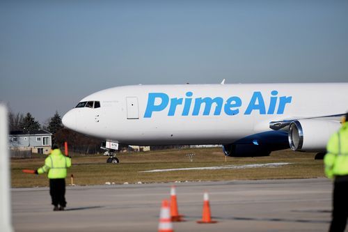 迈阿密那条跑道的尽头，没有拦阻系统。Prime Air 7598 是 9 月 6