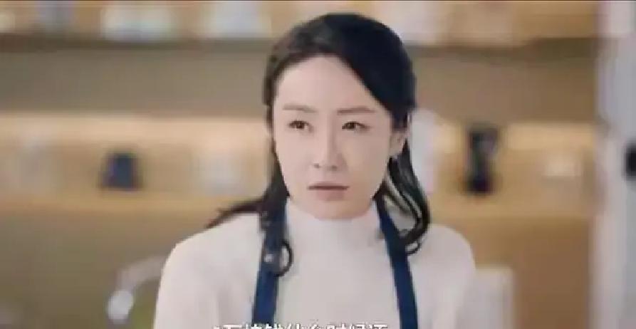 5万块，前夫追到现任店里砸场子
 
陈子欣的老公身家过亿，却任由前妻拿5万欠条上