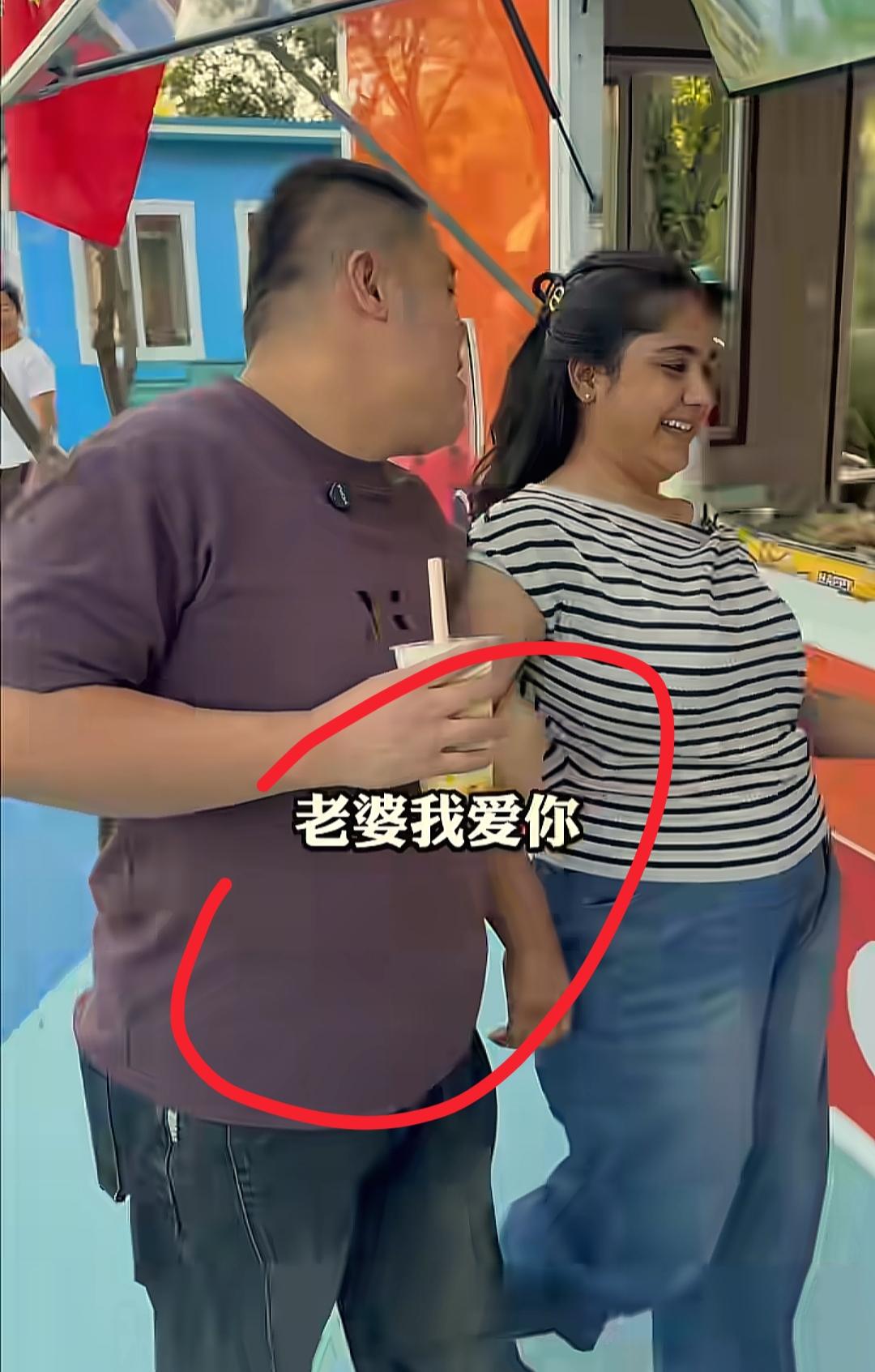 看到小陆小两口秀恩爱我忍了
看到婆婆教凯伦方言我也忍了
可是看到被鹿尿一手我实在
