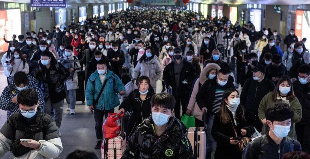 我有个朋友在老家县城开了五年超市，今年过完年突然关门了。

他跟我说了句大实话：