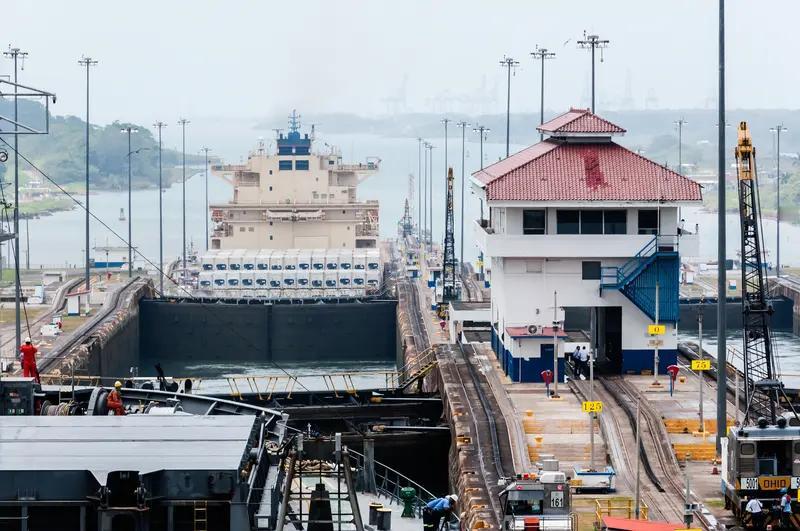 如何看待巴拿马法院取消中企港口合同巴拿马法院取消中企港口合同，是美施压与巴国内政