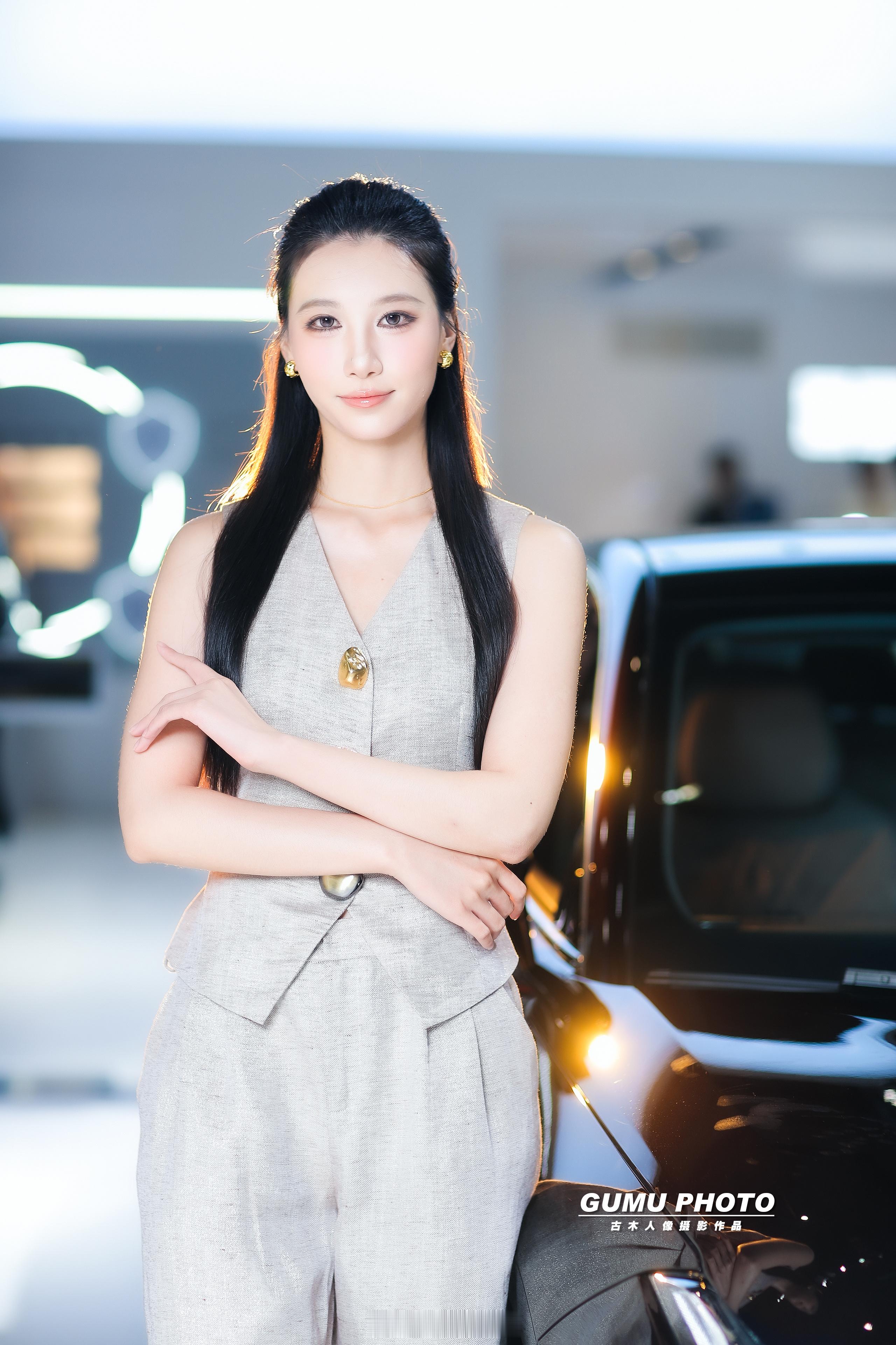 2026重庆车展吉利展台模特 2026重庆国际车展重庆国际车展 