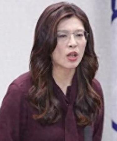 郑丽文6月要访美这事儿，挺值得说道。美国一直想在台湾问题上搅和，可如今它真没能力