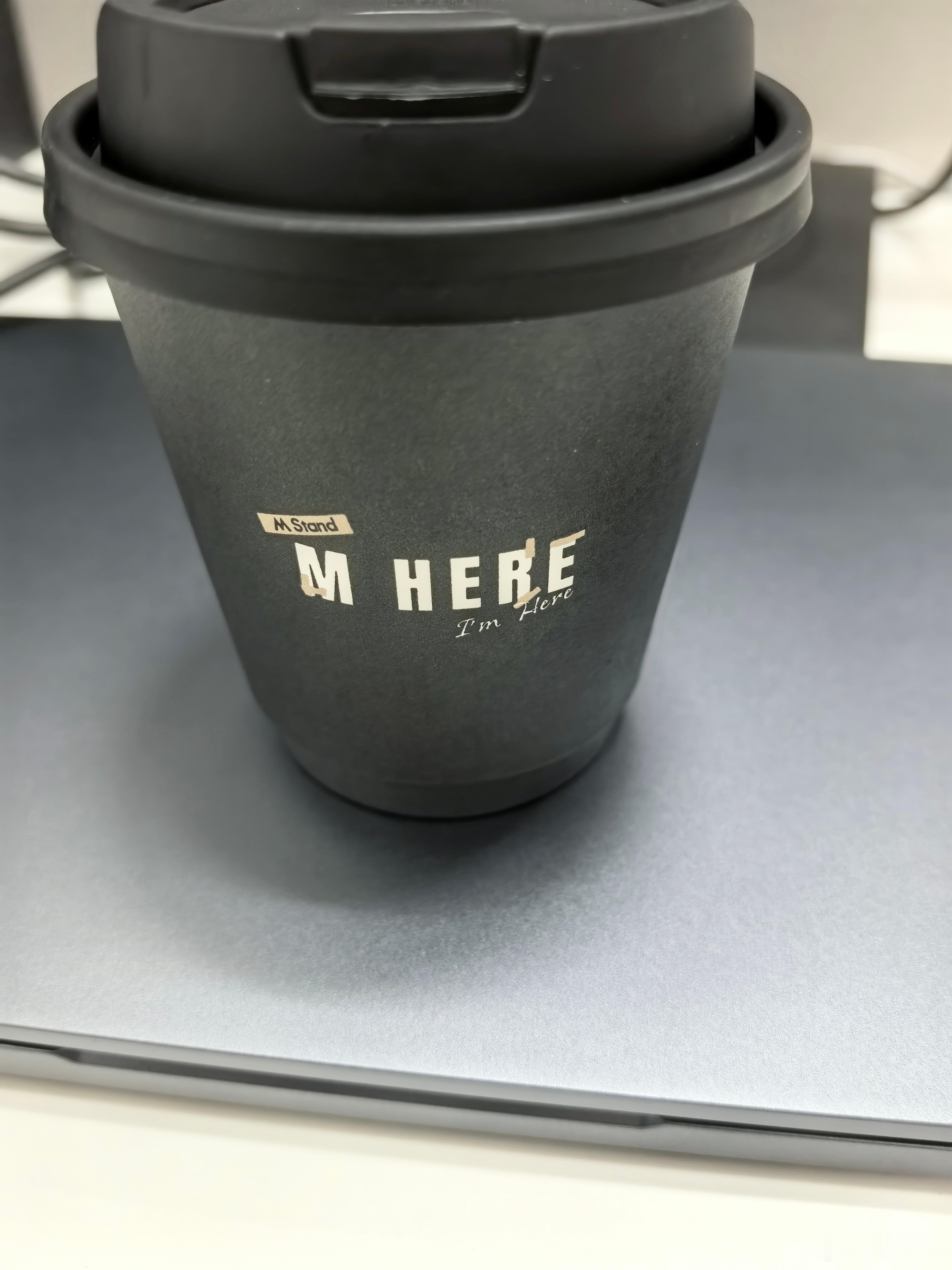 一般性新品咖啡我都不喝的。夏天冰美式，冬天热拿铁才是我的爱。稀奇古怪的比如武汉一