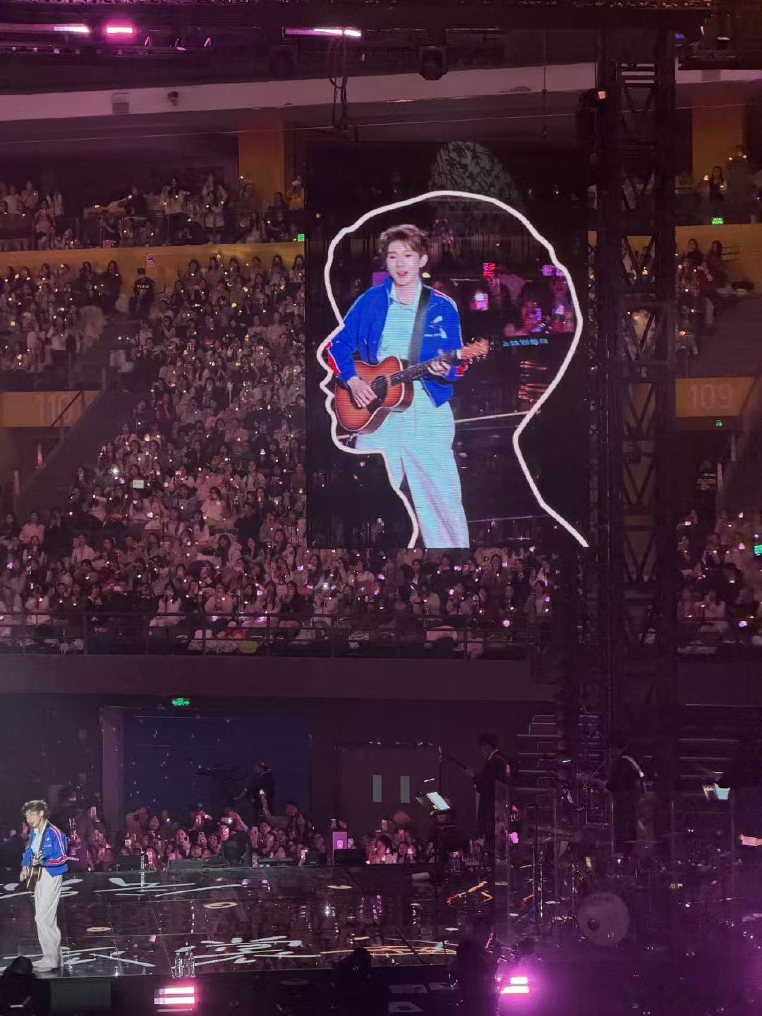 王源直球表白 跨年名场面预定！王源《姑娘》舞台温柔到极致，双大屏分镜太有心意，弹