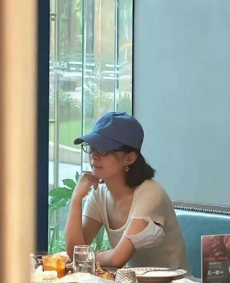 大家帮我看看这是不是我女神赵丽颖[期待][期待] ​​​