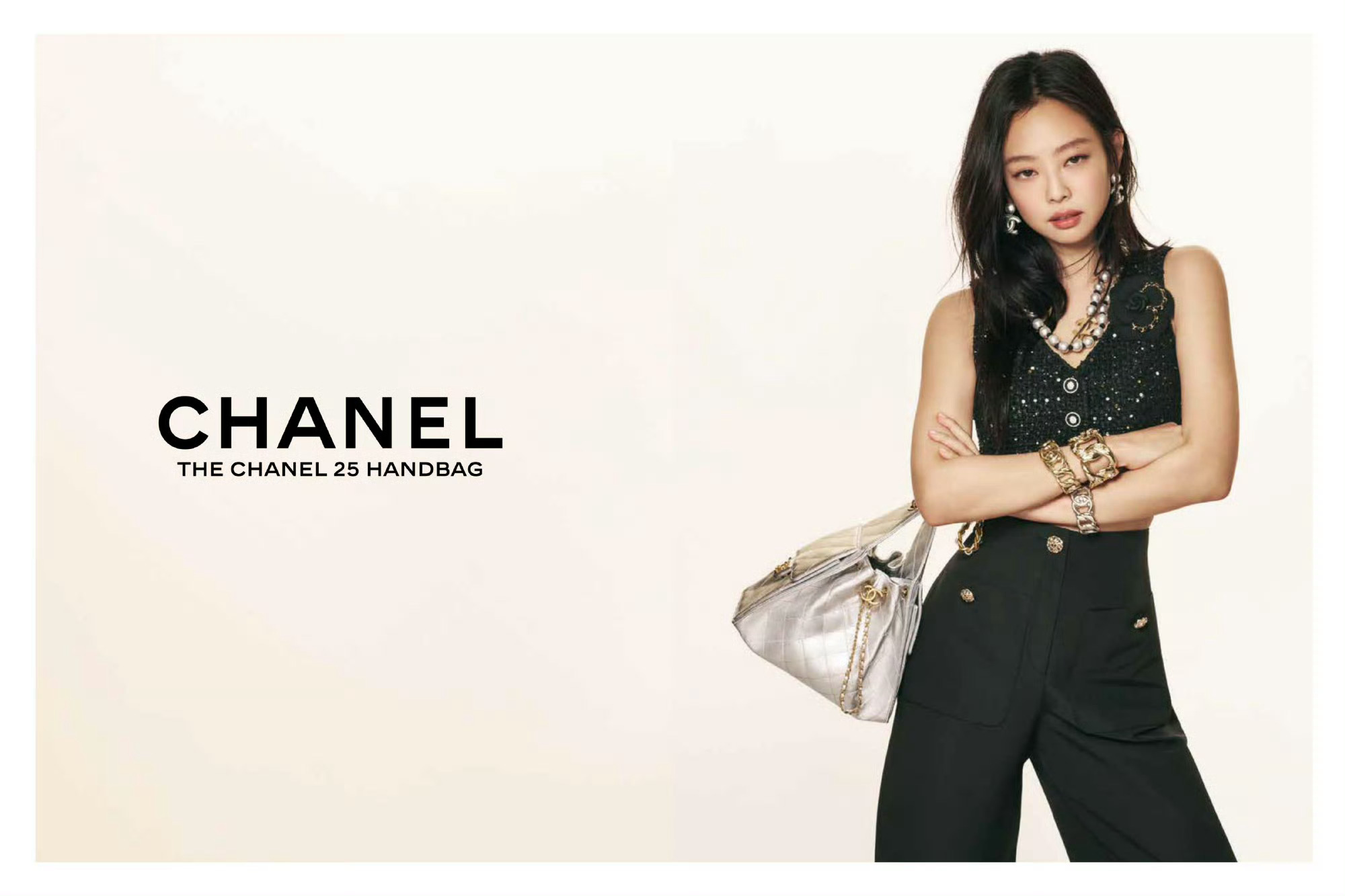 比起美妆全球地广 我还是喜欢Chanel的手袋 成衣 珠宝 腕表全球地广 就算伦