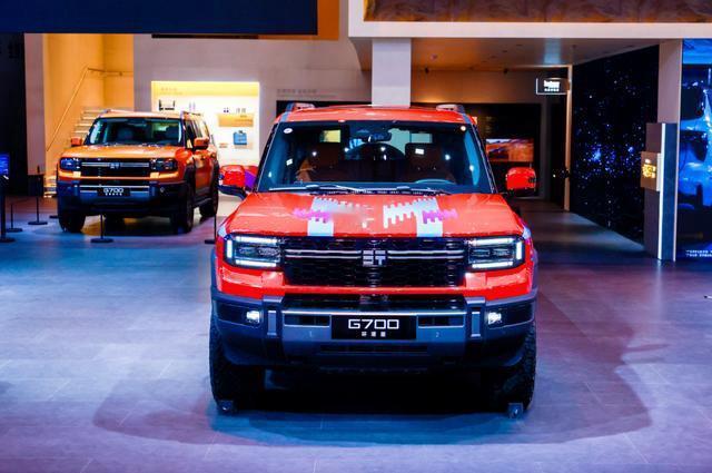 纵横品牌在广州车展正式推出G700环塔版，指导价为 35.99万元起，限时“超级