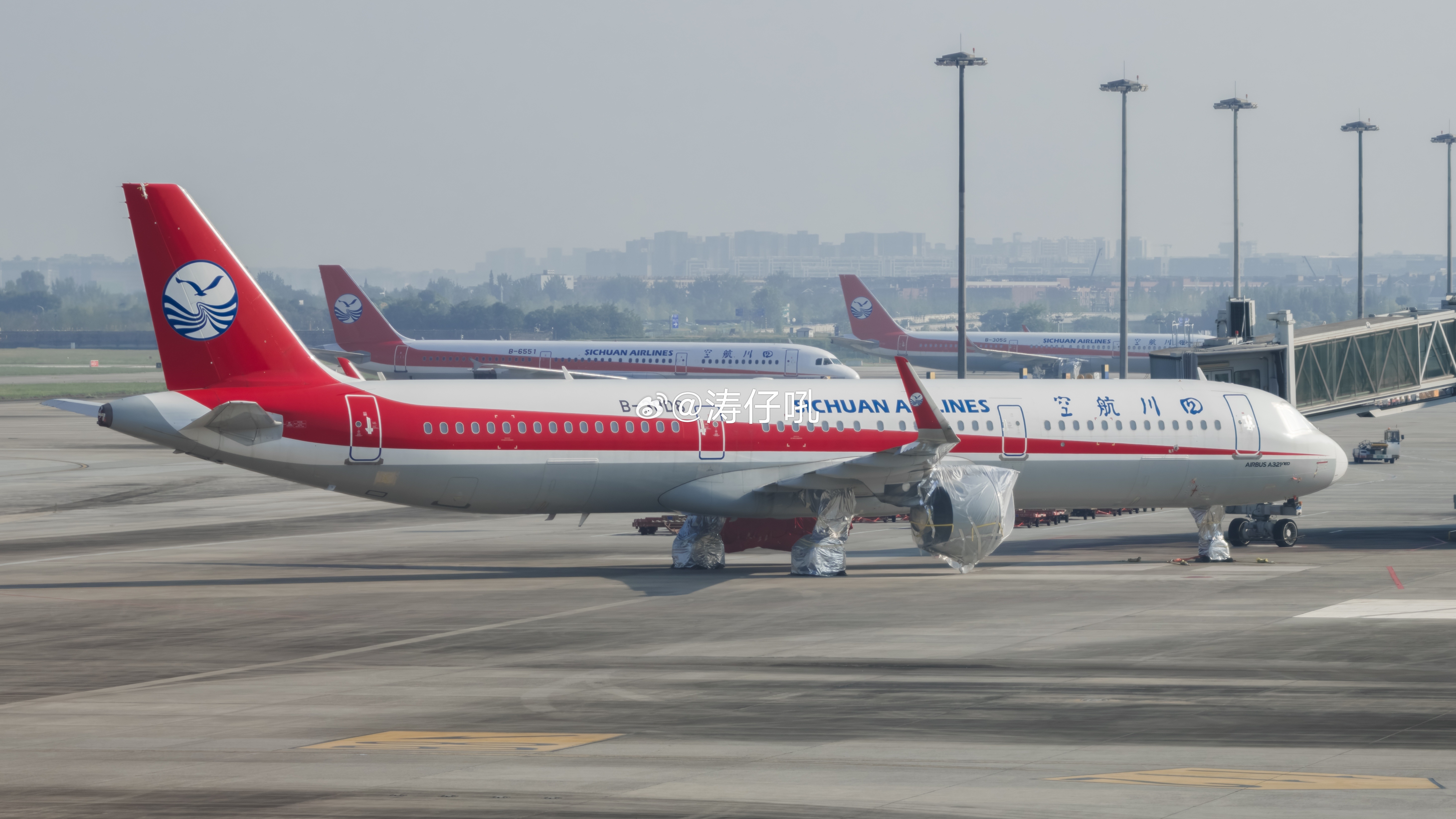 涛说涛话川航注册号B-30CS/A321neo于昨日解封进行试飞并获得运规，预计