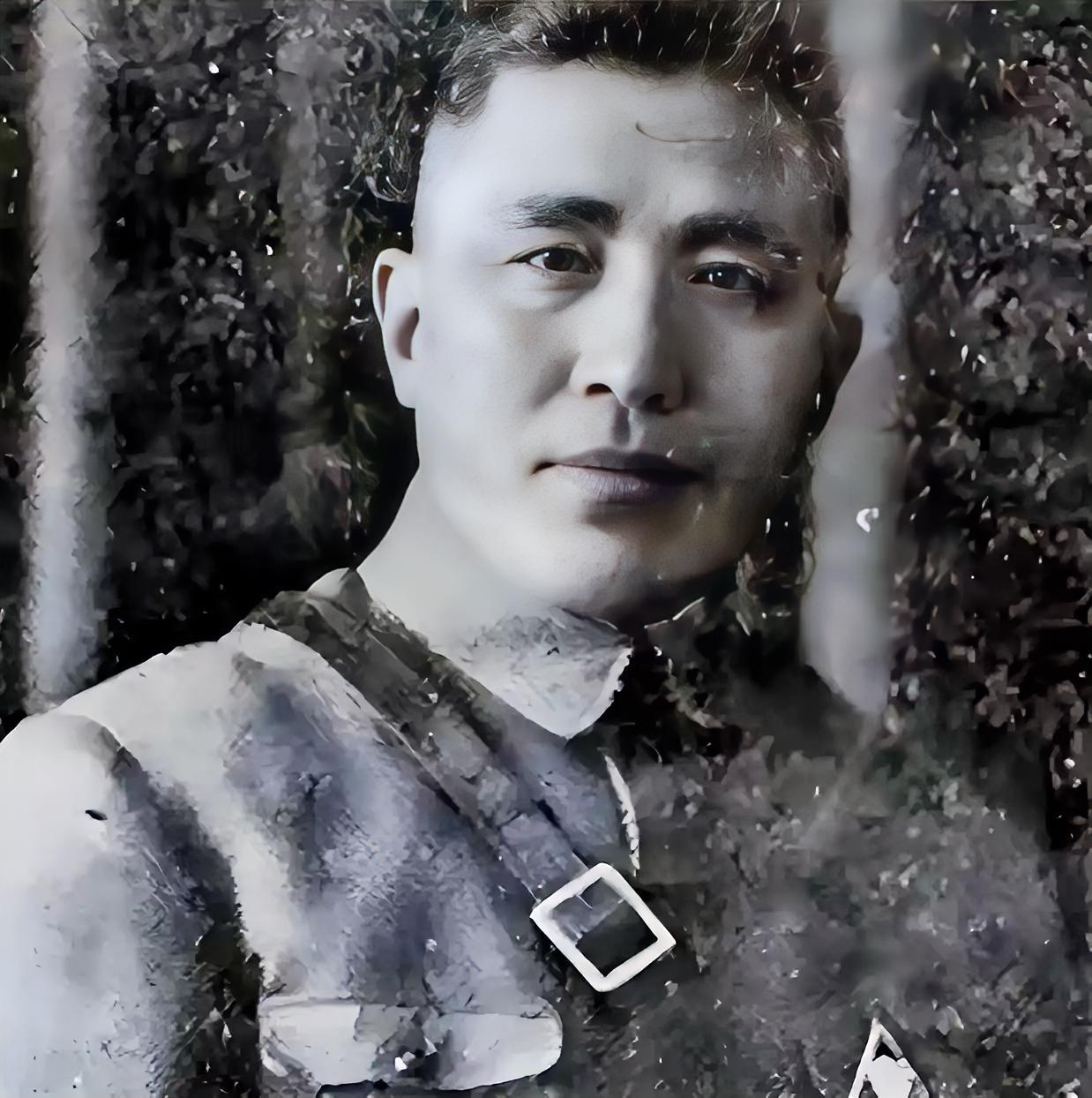 蒋介石最恨的叛将不是傅作义，也不是陈明仁，而是这位他一手培养，潜伏了二十年的黄埔