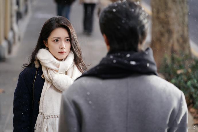 赵今麦美人嗔怒  赵今麦美人嗔怒简直就是看的太迷人了吧，飘雪皱眉这一幕真的是戳中