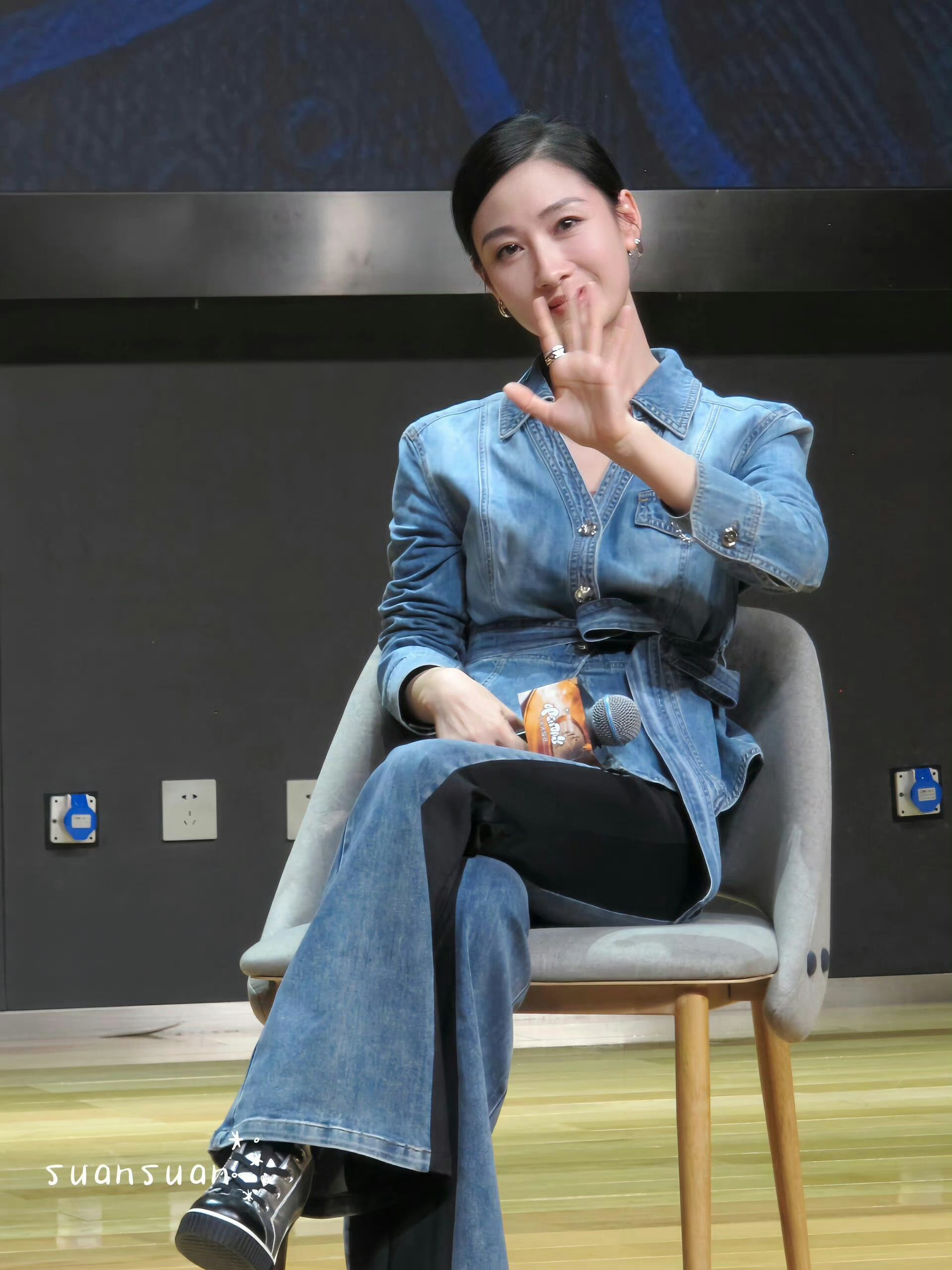 陶昕然浪姐全妆路透 全妆之下，是不被定义的可能。从演员到浪姐舞台上的唱跳者，陶昕