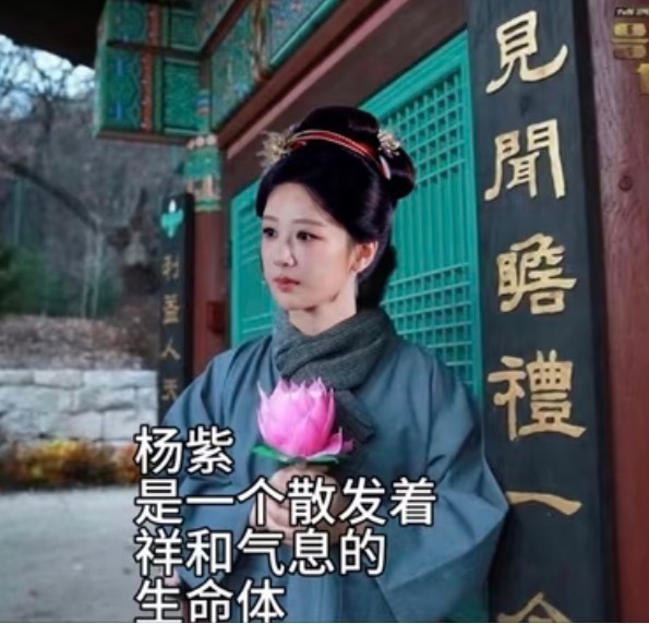吱吱的祥和＆活力＆冷不丁的幽默太能让人放松了忙得焦头烂额时来一段小吱吱简直万分惬