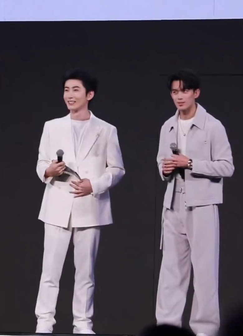 吴磊顾家好男人吴磊承认自己是顾家好男人 粉丝嗓门是真大，一嗓子喊得全场回头。吴磊