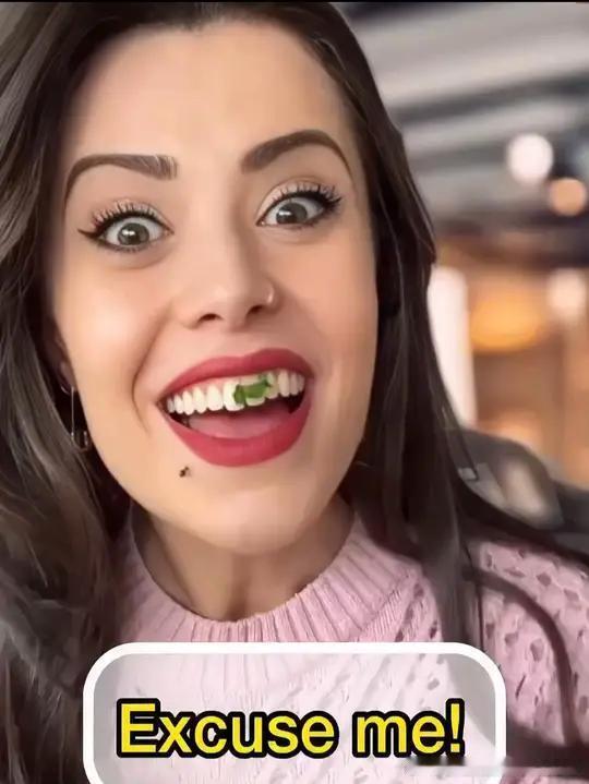 李小冉疑回应退出浪姐我至今记得孙红雷和李小冉拍《像雾像雨又像风》的时候说她，拍吻