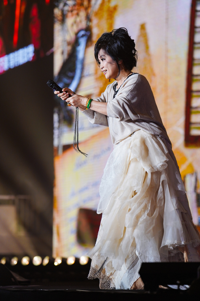 齐豫叙事感好强的声音为什么齐豫的音乐没有斑驳感 齐豫的音乐为何始终纯粹无斑驳？因