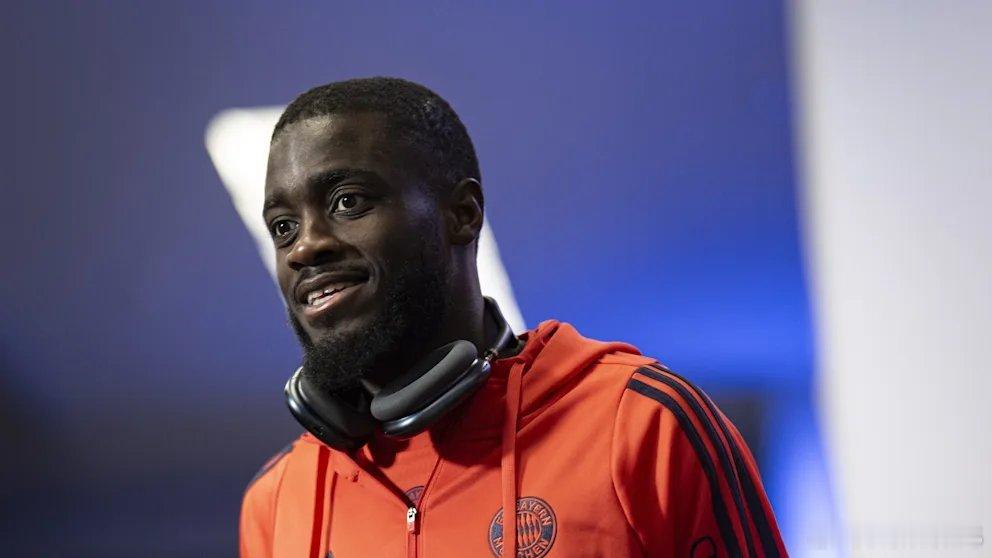 🚨［圖片報］：拜仁慕尼黑已經同意與達約特·烏帕梅卡諾續約，目前合約正在準備中，