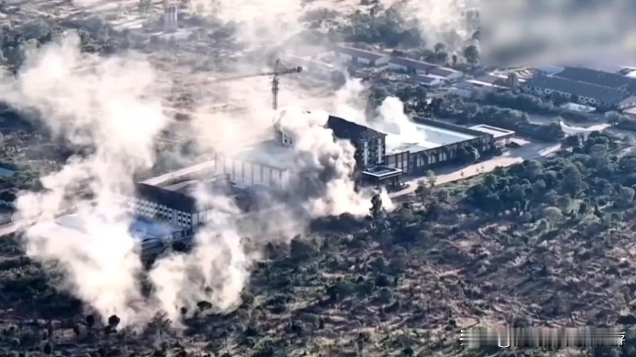 泰柬冲突升级：别被“反诈”口号带偏了节奏

近期，泰国出动F-16战机轰炸柬埔寨