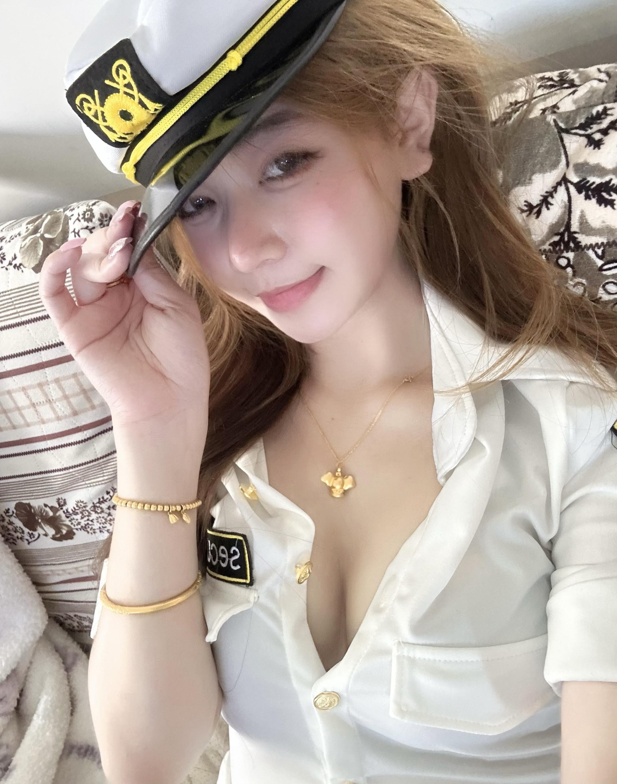 比我萌的没我坏 比我坏的没我萌