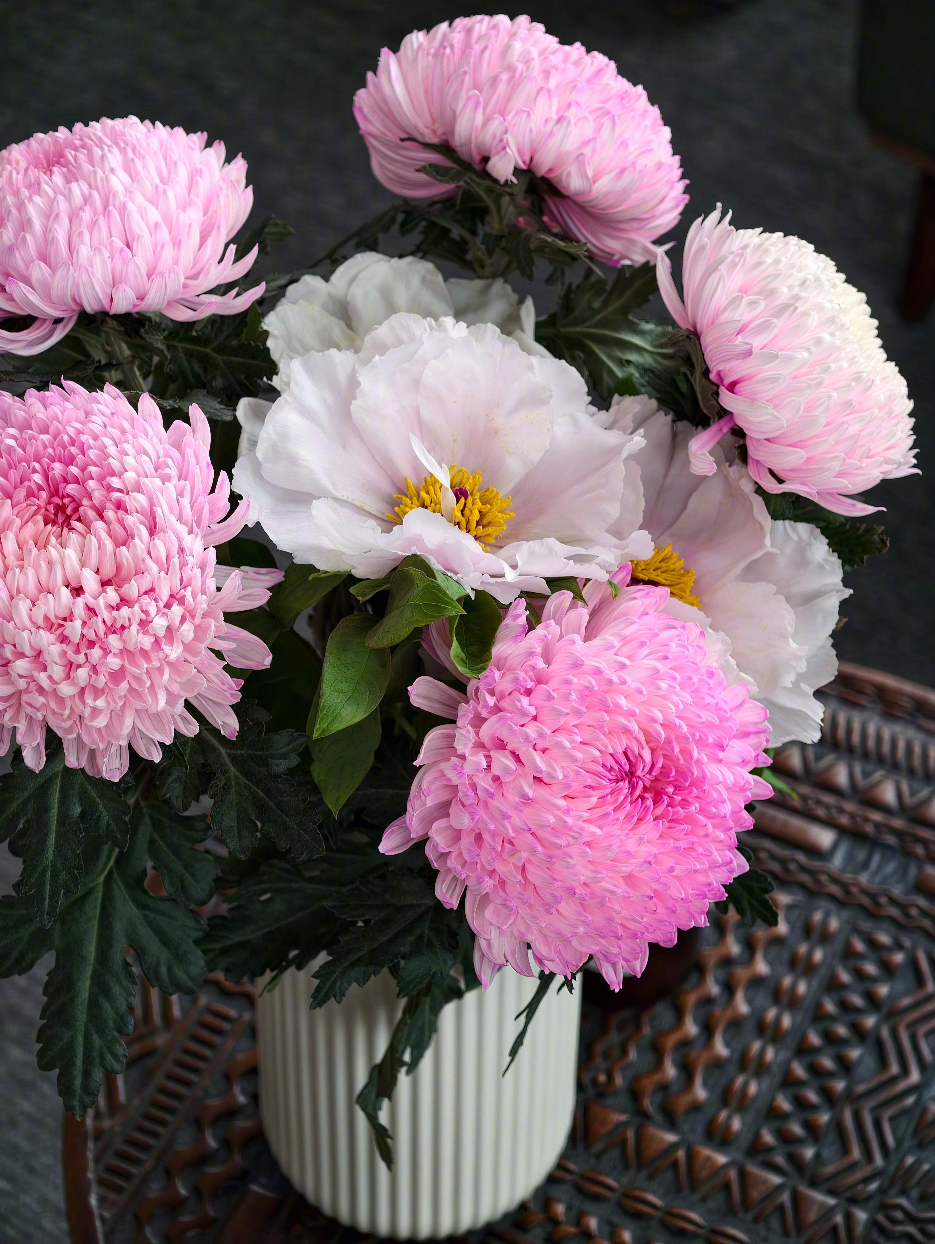 喜茶小伙伴来做客，贴心准备了好多周边。 