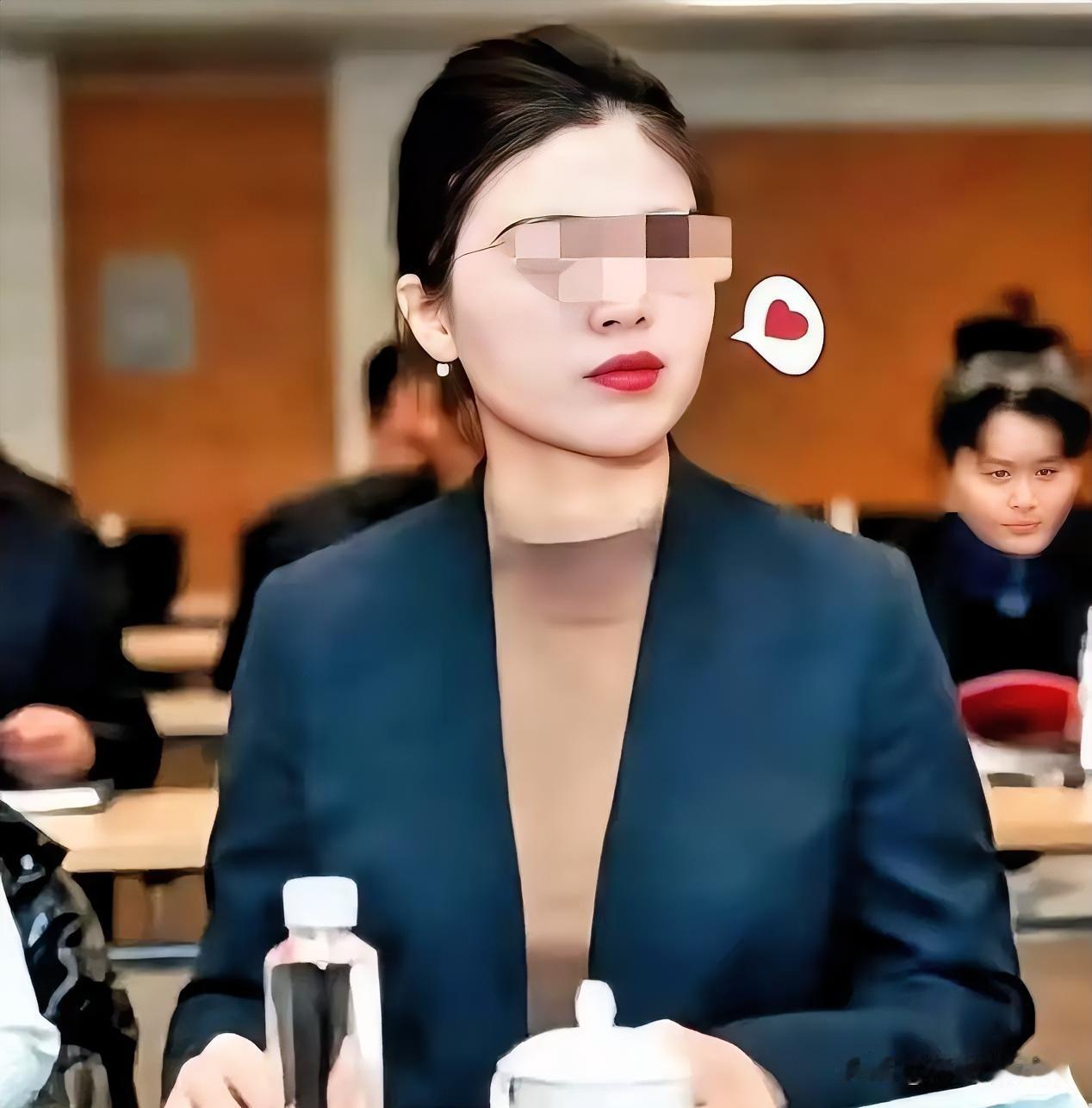 这下好了，这事越闹越大。德恒终于坐不住了。他们选择直接举报发布相关评述的自媒体账