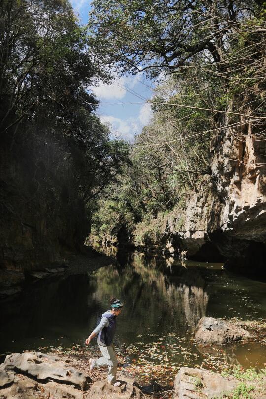 昆明周边惊现大峡谷❗️我在云南曲靖上春山‼️