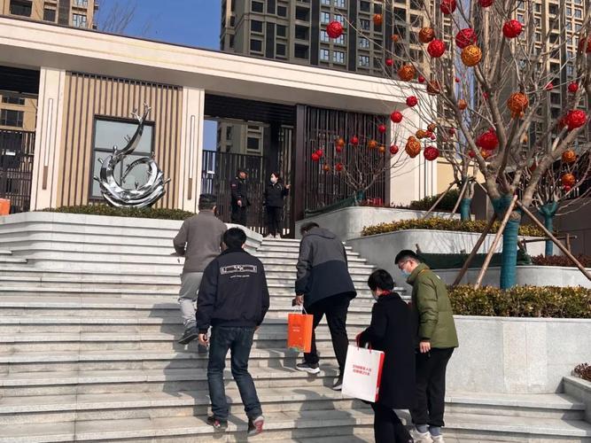 太膈应人了！杭州大妈收房惊现“神操作”，现场直击让人笑掉大牙

说起杭州的房市，