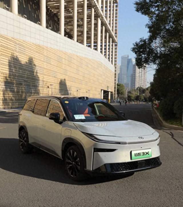 十万级纯电SUV铂智3X，金九银十家用代步车怎么选