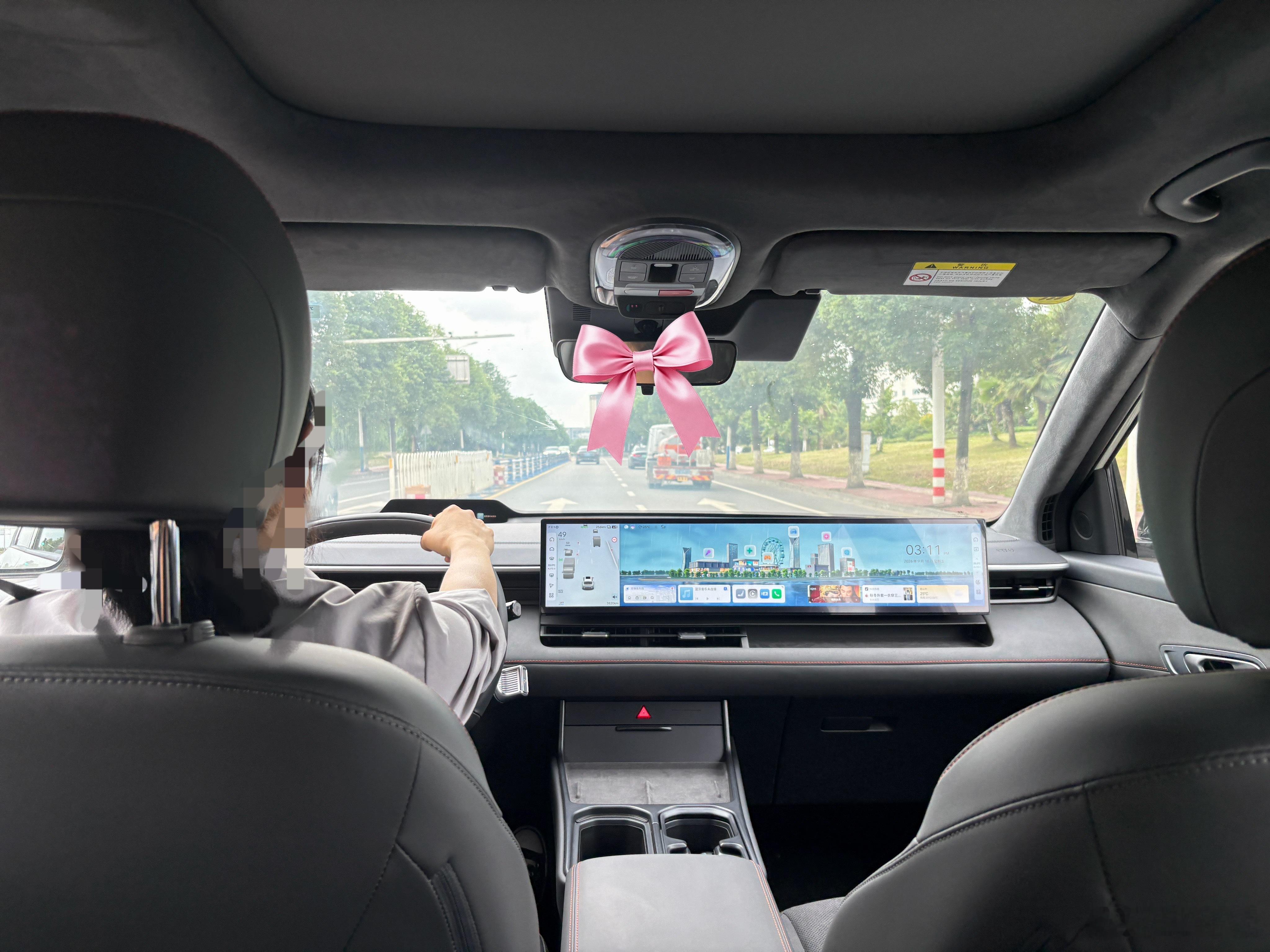 这款车咋样[费解] 它可是一台合资车，外观很飒 ​​​