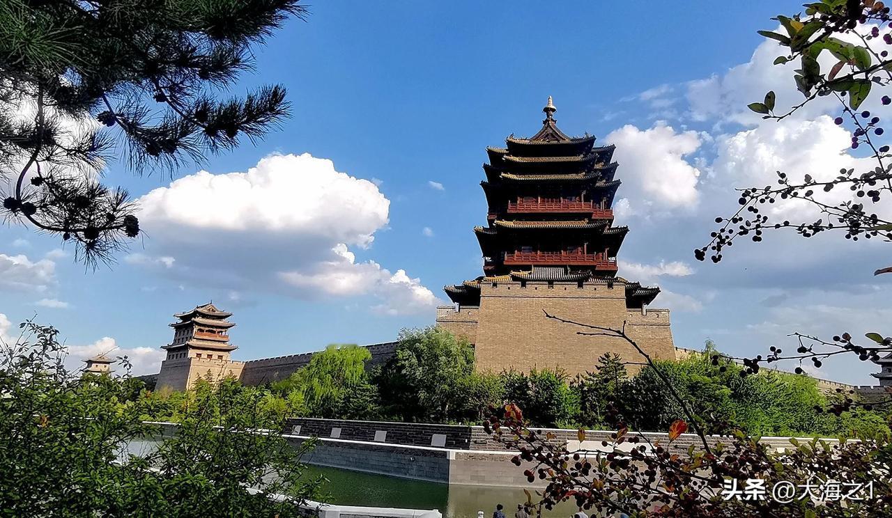 #随手拍大同古城#（原创）
美丽的古城风貌
#大同市城墙上# #大同的古城# #
