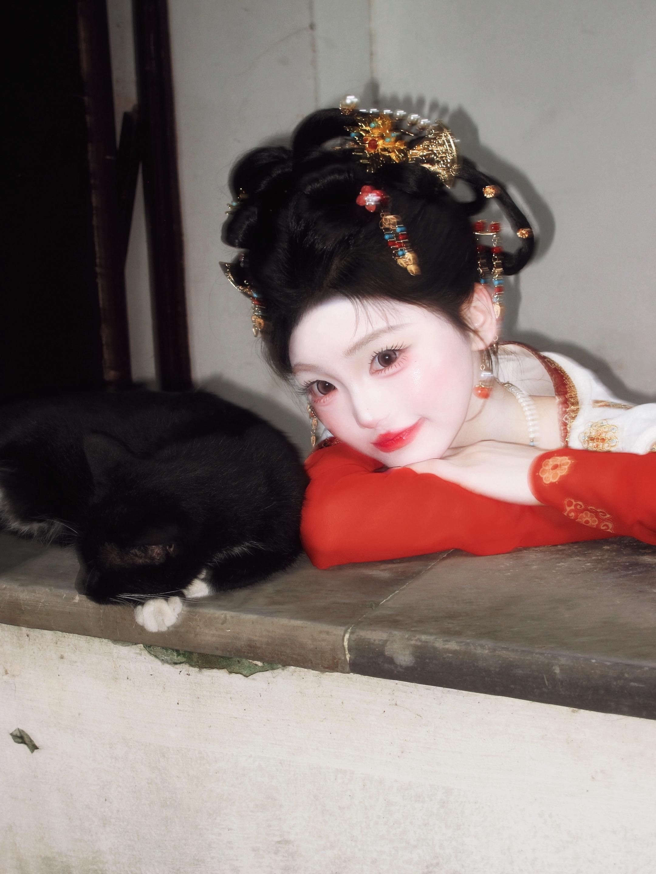 陪你看日升月潜。