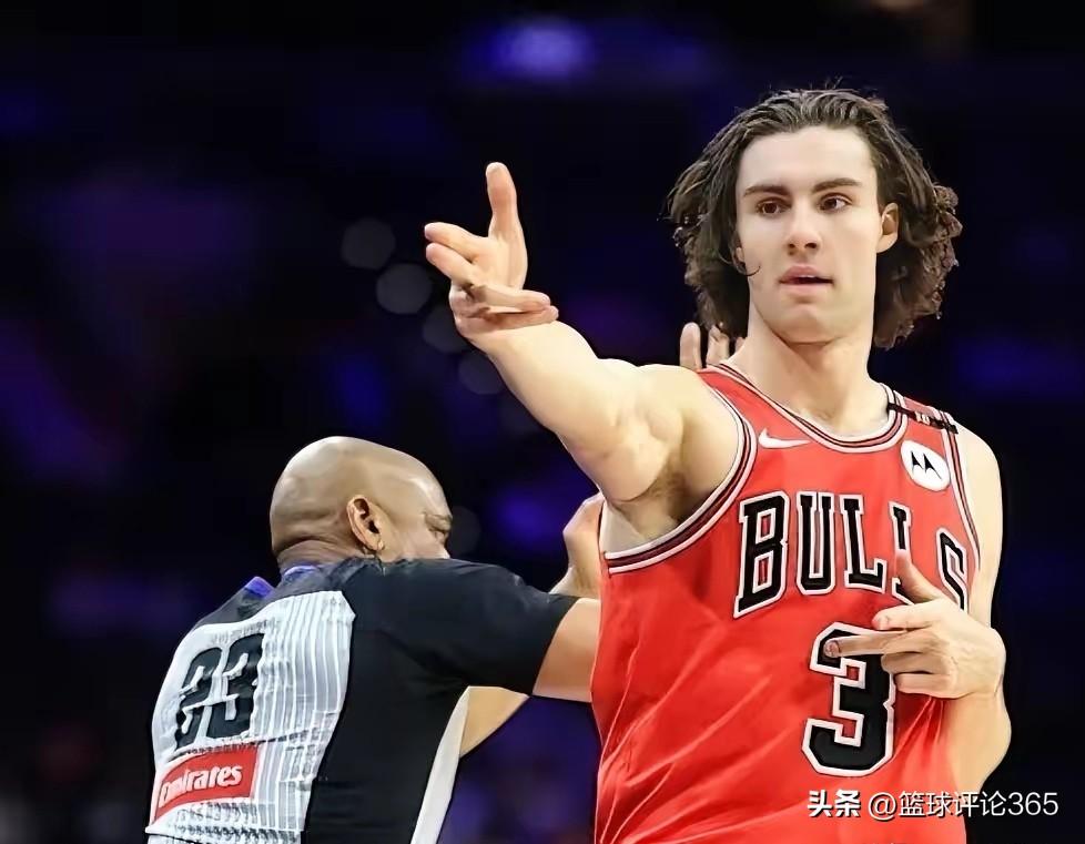 公牛120-97大胜雄鹿，最让人震惊的不是分差，而是雄鹿莫名其妙的崩盘:末节一度