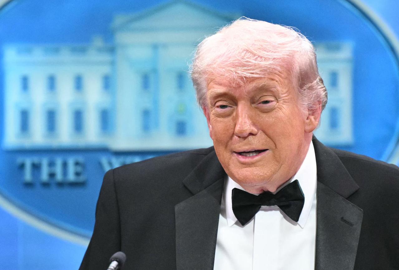 【特朗普：被护送离开只有几秒钟，刺客不会瞄准没影响力的人】特朗普在枪击案后回到白