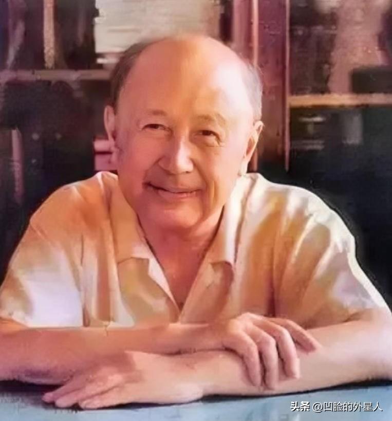 钱学森有多厉害？当年电子陀螺仪的研究团队苦思冥想一年多，始终没捋出头绪，找钱老求