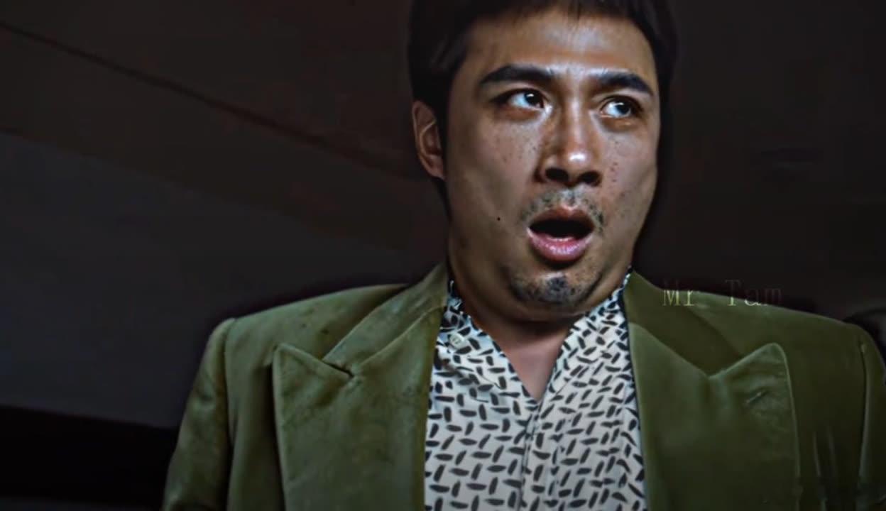 梦境宅中雇庸工数人例行执役，察其行事疏懒，暗窃居家琐细无用之物，当场撞破。余本无