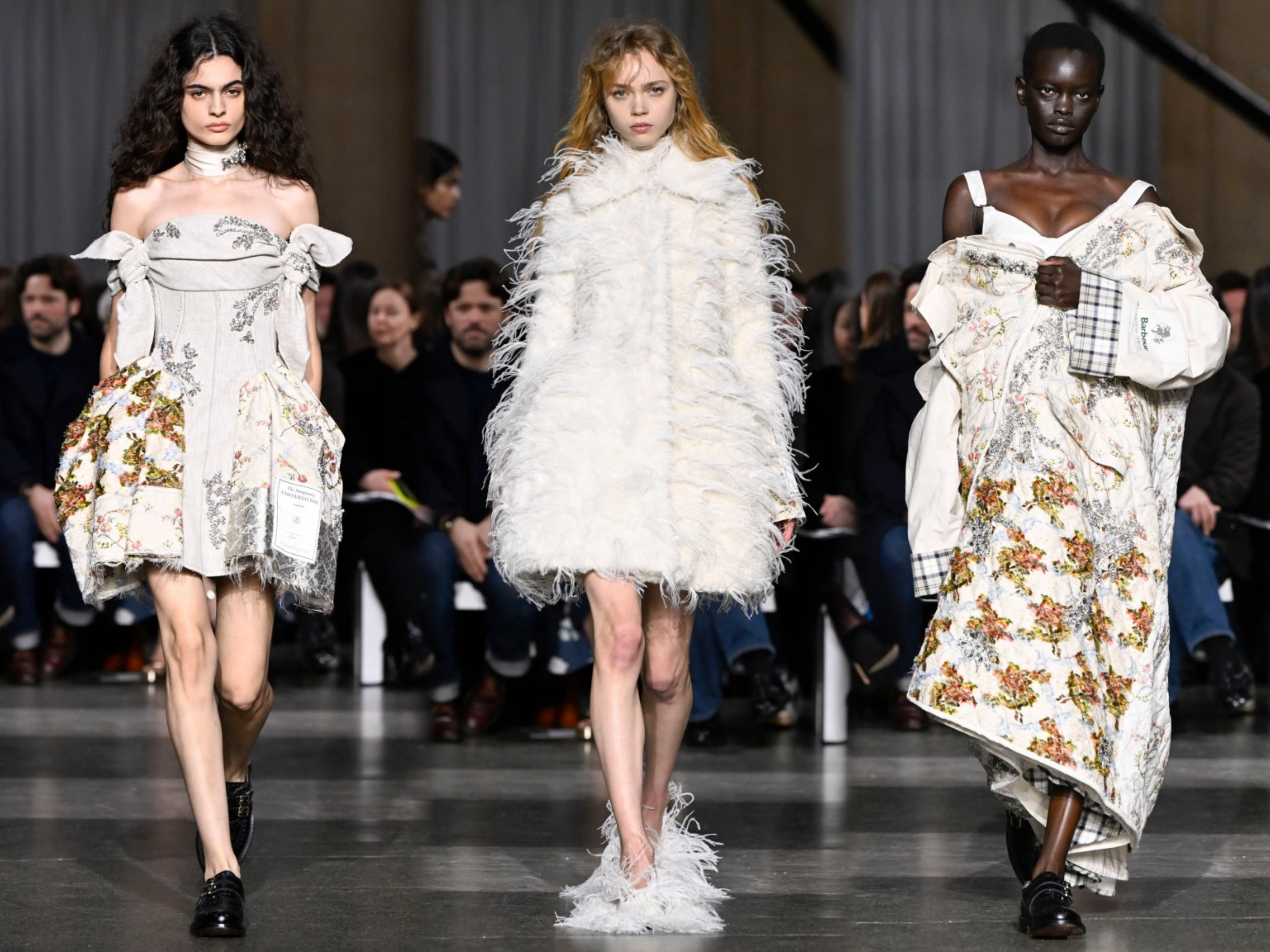 Erdem F/W 2026 💐☕️ 伦敦时装周 庆祝品牌创立二十周年，设计师