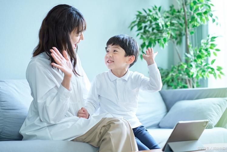 现在的小孩子心思细腻，自尊心很强，粗暴打骂很容易留下心理阴影，毁掉亲子感情。这篇