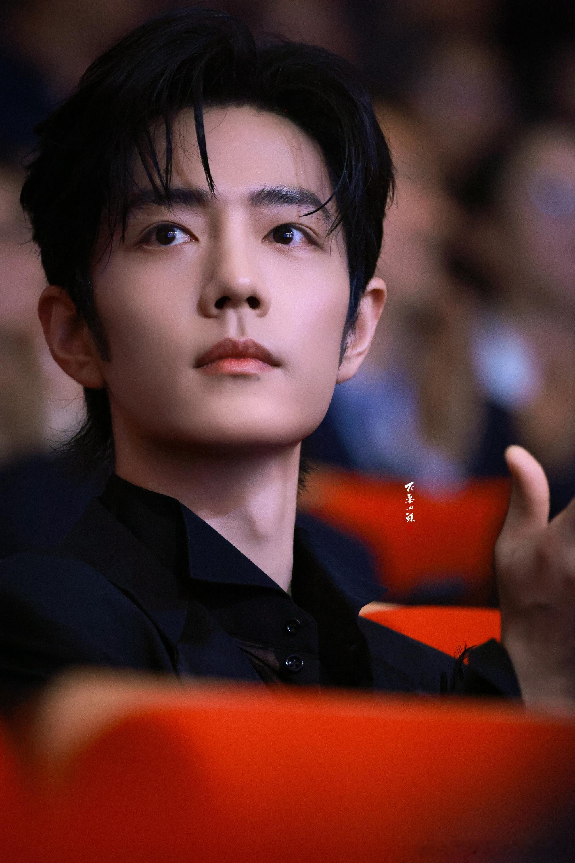 肖战肖战大影节影帝 战战啊恭喜，努力终将成就更好的自己我们战战会越来越棒哒